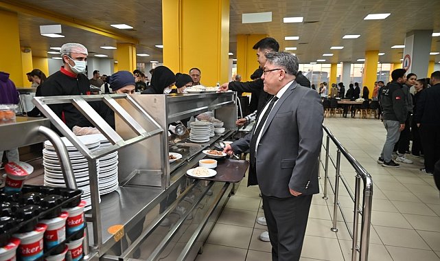 BEUN Ailesi Kadir Gecesi'nde iftar sofrasında buluştu