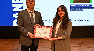 BEUN'da "Bağımlılıkla Mücadele StratejileriAilenin Rolü" paneli