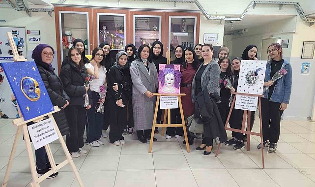 Beyşehir'de kadın maskeleriyle farkındalık sergisi