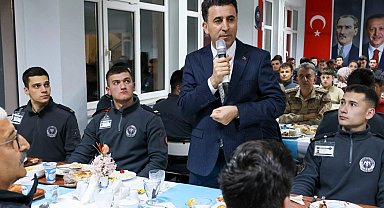 Bilecik Valisi Aygöl, polis adaylarıyla iftar programında buluştu