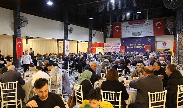 Bilecik'te evliliğinde 50 yılı geçmiş çiftler bir araya geldi