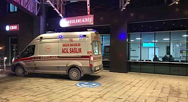 Bilecik'te seyir halinde devrilen motorlu bisiklet sürücüsü yaralandı