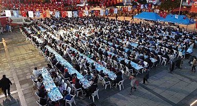 Bin 500 kişilik iftar yemeği gönülleri buluşturuyor