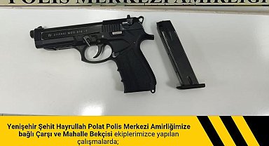 Bingöl'de ruhsatsız tabanca ve uyuşturucu madde ele geçirildi