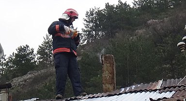 Bolu'da iş yerindeki baca yangını korkuttu