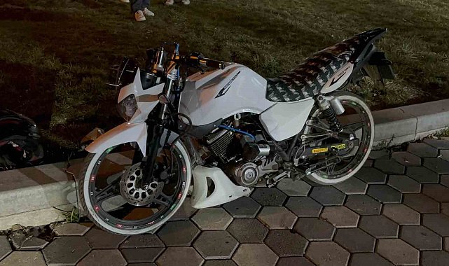 Bolu'da trafik polisinden kaçan motosikletli cezadan kaçamadı: 2 sürücüye 80 bin lira ceza