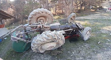 Bolu'da traktör devrildi: Kadın sürücü yaralandı
