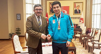 BŞEÜ, satranç takımından büyük başarı