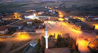 Bu köyde iftar vakti evlerde yemek pişirmek yasaklandı
