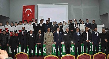 Bulanık'ta İstiklal Marşı'nın Kabulü ve Mehmet Akif Ersoy'u anma etkinliği