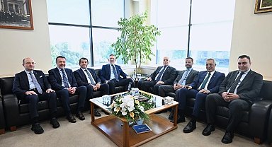 Bursa Büyükşehir Belediye Başkanı'ndan BTSO'ya ziyaret