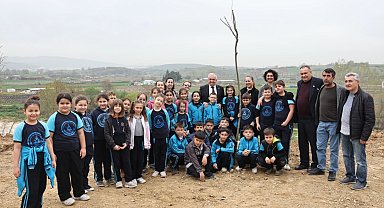 Bursa Nilüfer'de fidanlar toprakla buluştu