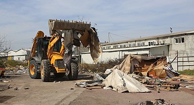 Bursa Nilüfer'de görüntüyü bozan çadırlar kaldırılıyor