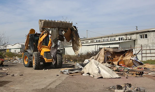 Bursa Nilüfer'de görüntüyü bozan çadırlar kaldırılıyor