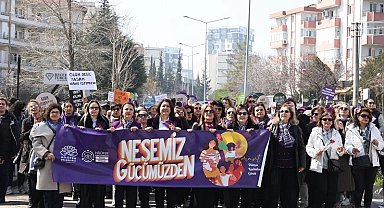 Bursa Nilüferli kadınlar, 8 Mart'ta adalet ve eşitlik için yürüdü