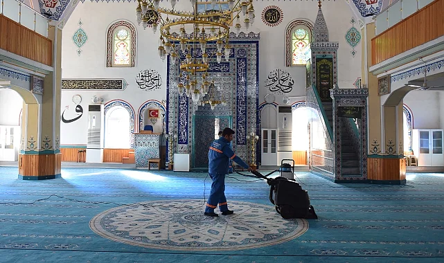 Bursa Yıldırım'ın camilerinde temizliğe devam