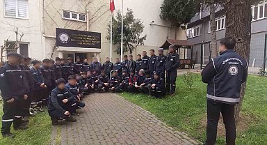Bursa'da kaçak göçmenleri çalıştırdığı tespit edilen 3 şüpheli yakalandı