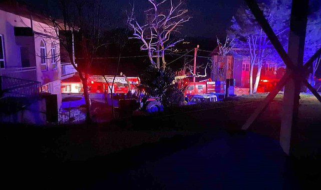 Bursa'da kereste imalathanesi alevlere teslim oldu