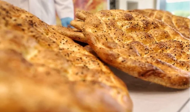 Bursa'da 450 gramlık BESAŞ ramazan pidesi 20 TL