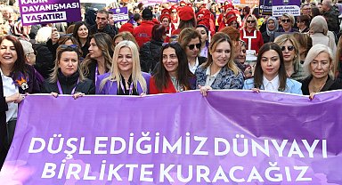 Bursalı kadınlardan 8 Mart yürüyüşü