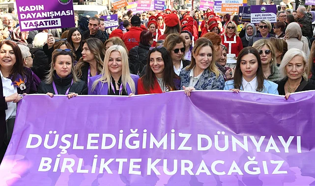 Bursalı kadınlardan 8 Mart yürüyüşü