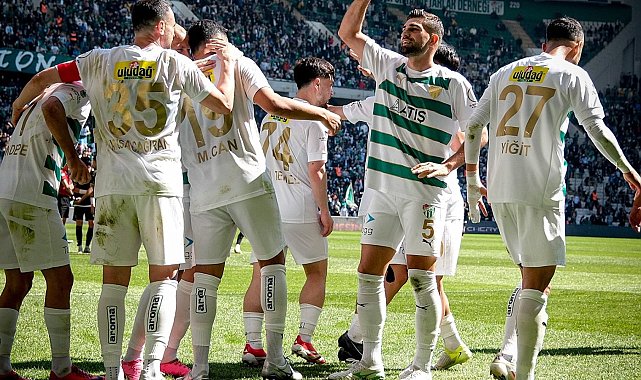 Bursaspor puan farkını tekrar açtı