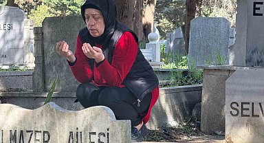 Büyükçekmece'de bayram öncesinde vatandaşlardan mezarlık ziyareti