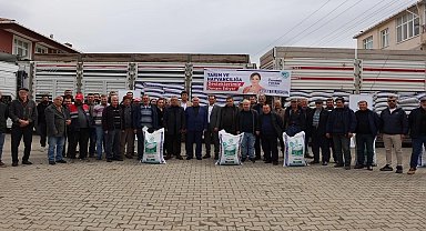 Büyükşehirden, üreticilere kuzu-oğlak yemi desteği