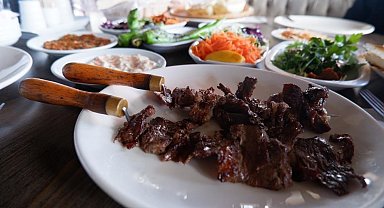 Cağ kebap Ramazan Ayı'nda da lezzet durağı oldu