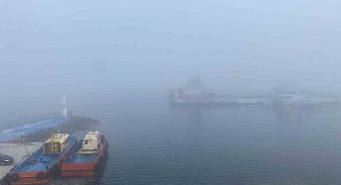 Çanakkale Boğazı sis nedeniyle transit gemi geçişlerine kapatıldı