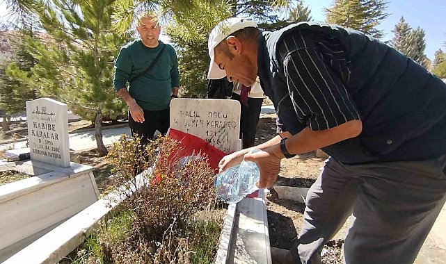 Çanakkale Gazisi Mezarı Başında Anıldı