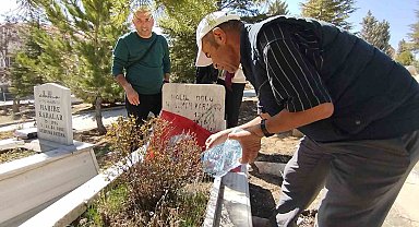 Çanakkale Gazisi Mezarı Başında Anıldı