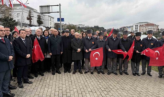 Çanakkale Zaferi anmasında şiir okuyan 10 yaşındaki kız çocuğunun gözyaşları