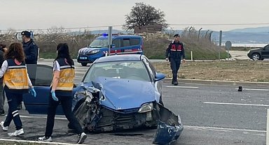Çanakkale'de iki araç çarpıştı: 7 yaralı