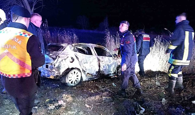 Çanakkale'de iki otomobilin çarpıştığı kazada ölü sayısı 2'ye yükseldi
