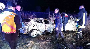 Çanakkale'de iki otomobilin çarpıştığı kazada ölü sayısı 2'ye yükseldi