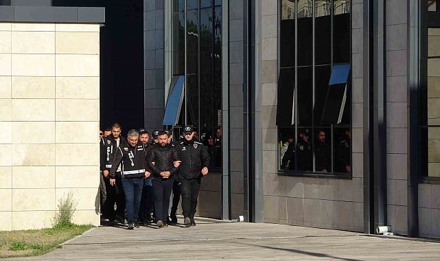 Çanakkale'de otelde balyozlu kavgaya 10 gözaltı