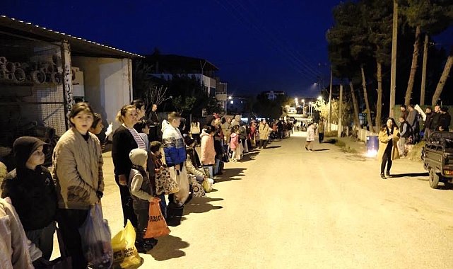 Çavuşlar Mahallesi'nin Arife günü şeker toplama geleneği yaşatılıyor