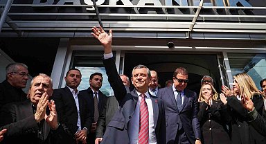 CHP Genel Başkanı Özgür Özel Beylikdüzü Belediyesini ziyaret etti
