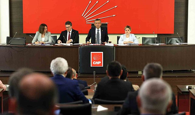 CHP Parti Meclisi, Özgür Özel başkanlığında toplandı