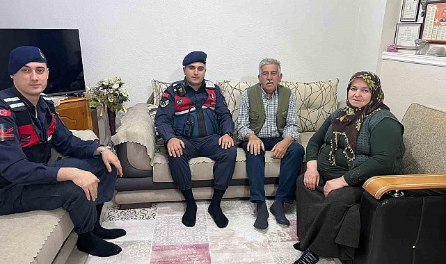 Çine'de jandarma ekipleri şehit ailelerini unutmadı