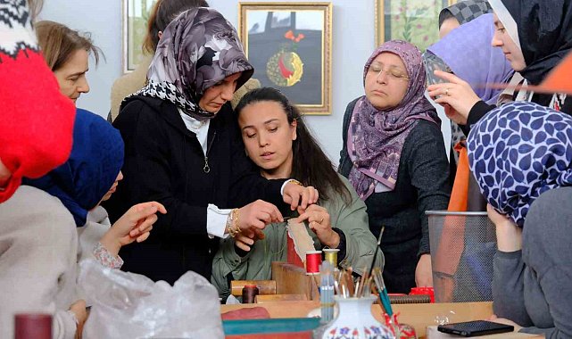 Çocuklar ve aileleri süsleme atölyelerinde kültür mirası ile tanıştı