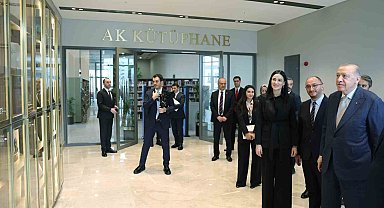 Cumhurbaşkanı Erdoğan AK Kütüphane'yi ziyaret etti
