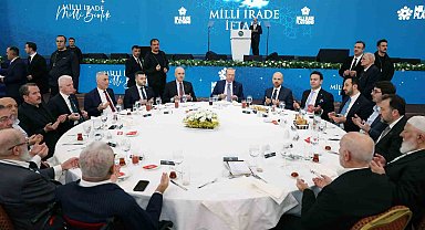 Cumhurbaşkanı Erdoğan: "Cumhuriyeti kurmakla övünen bir partinin genel başkanı çıkıyor resmen siyasi mandacılık talep ediyor"