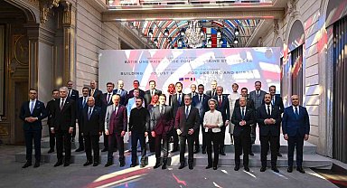Cumhurbaşkanı Yardımcısı Yılmaz: " Adil ve kalıcı bir barışın tesis edilmesi için ateşkese yönelik müzakere sürecinin şart olduğunu savunuyoruz"