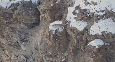 Dağların Hayaleti'ni görüntülemek için Himalaya Dağları'nda 16 günlük zorlu serüven