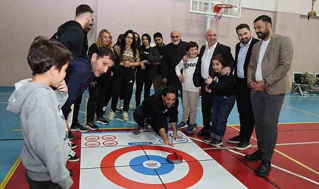 Darıca'da curling turnuvası heyecanı