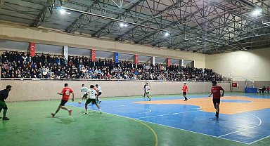 Demirci orman futsal turnuvasının şampiyonu oldu