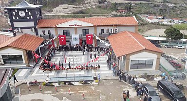 Demirci'de halkla bayramlaşma programına yoğun katılım