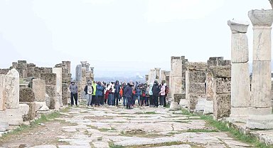 Denizli inanç turizmi kapsamında 170 İtalyan Katolik din insanını ağırladı